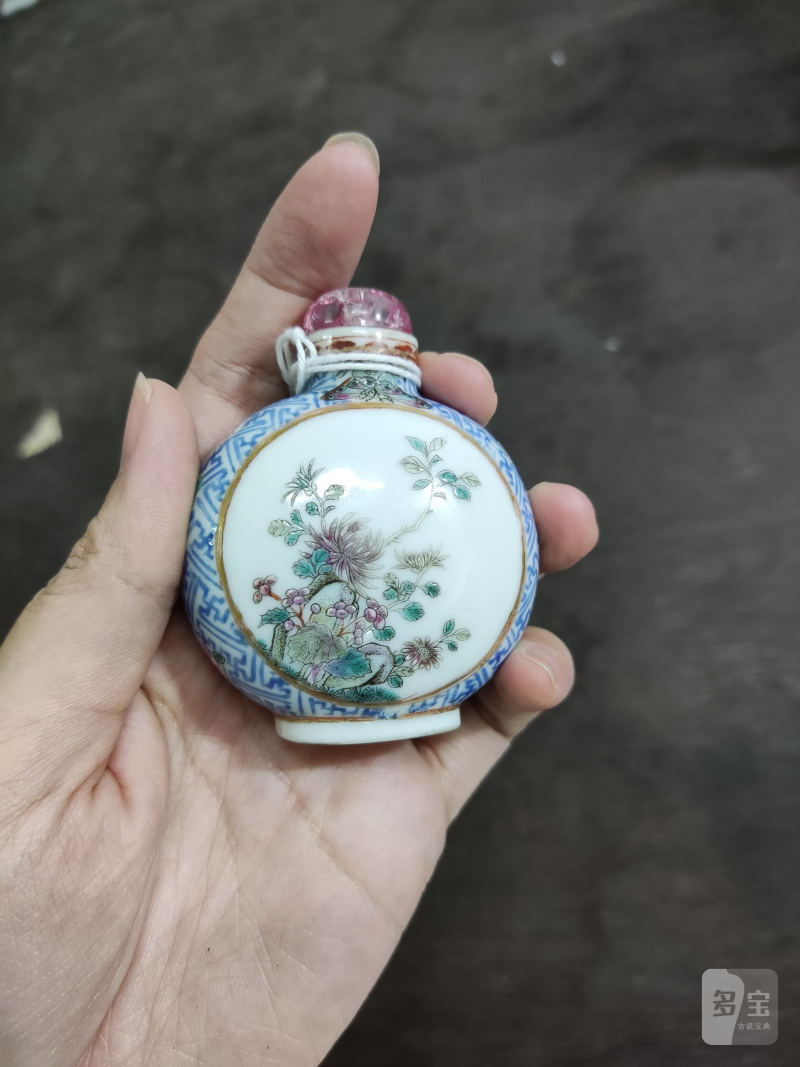 清 料彩开框粉彩花卉纹烟壶 - 图4